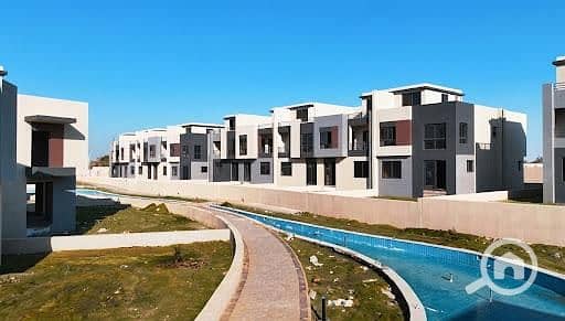 4 Bedroom Townhouse for Sale in Sheikh Zayed, Giza - WhatsApp Image 2026-10-10 at 4.19. 12 PM. jpeg 4 Bedroom Townhouse for Sale in Sheikh Zayed, Giza - WhatsApp Image 2026-10-10 at 4.19. 12 PM. jpeg