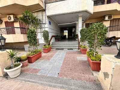 3 Bedroom Flat for Sale in Sheraton, Cairo - شقة في مربع الوزراء شيراتون ١٩٠ متر بالتكيفات