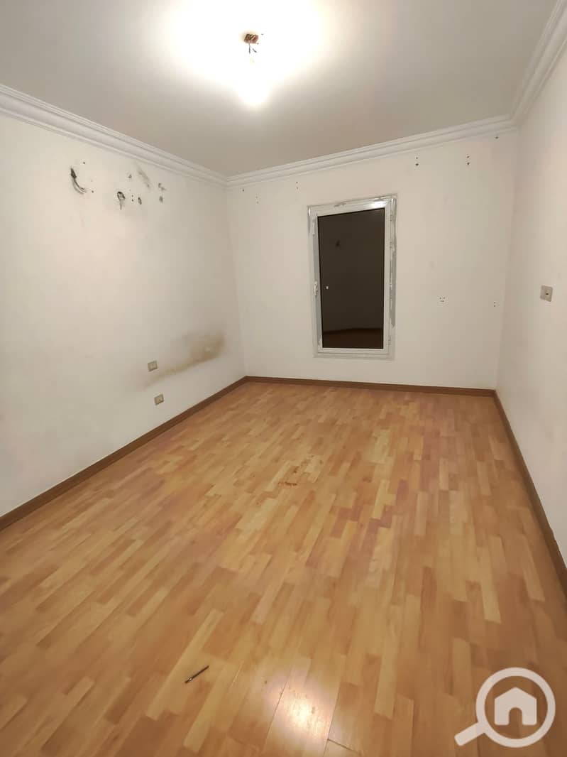 5 79784. jpg