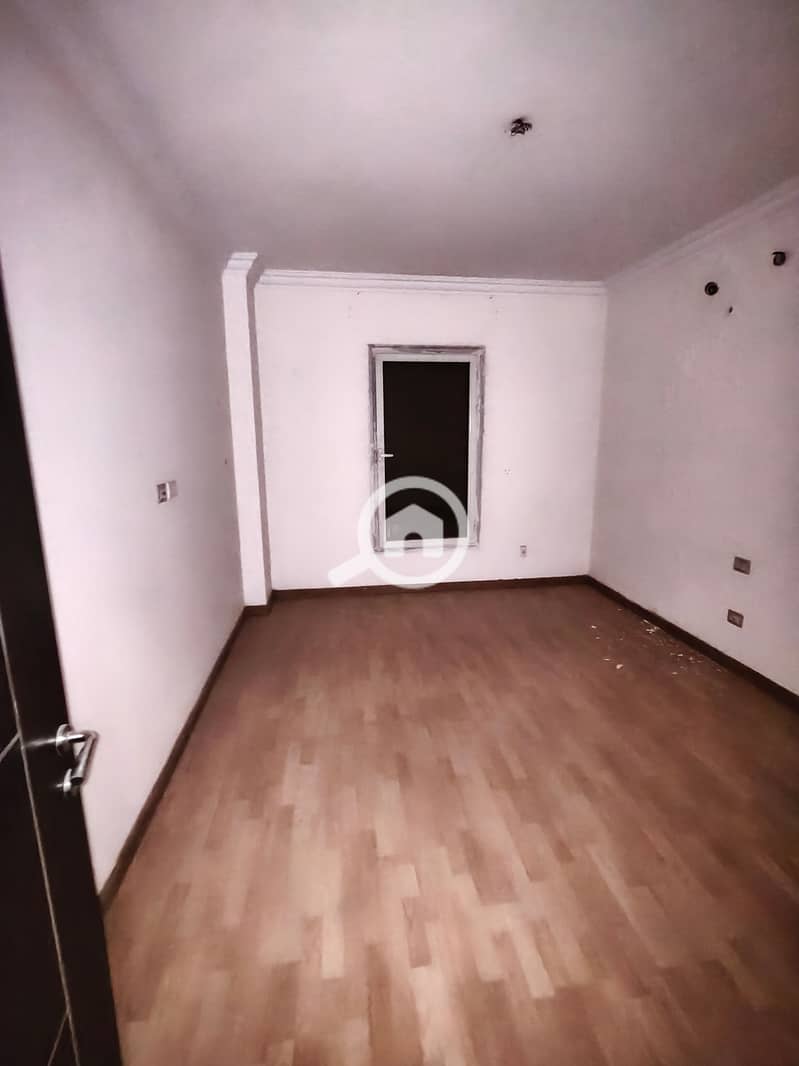 6 79783. jpg