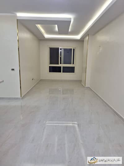 2 Bedroom Apartment for Rent in Zahraa Al Maadi, Cairo - IMG-20261010-WA0192. jpg 2 Bedroom Apartment for Rent in Zahraa Al Maadi, Cairo - IMG-20261010-WA0192. jpg