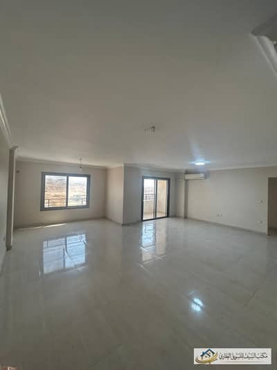 3 Bedroom Apartment for Rent in Zahraa Al Maadi, Cairo - IMG-20260929-WA0198. jpg 3 Bedroom Apartment for Rent in Zahraa Al Maadi, Cairo - IMG-20260929-WA0198. jpg