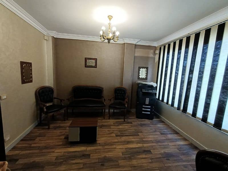 ( مكتب فاخر للمشاركه فى الإيجاروالمصروفات) share the rent ( مكتب فاخر للمشاركه فى الإيجاروالمصروفات) share the rent