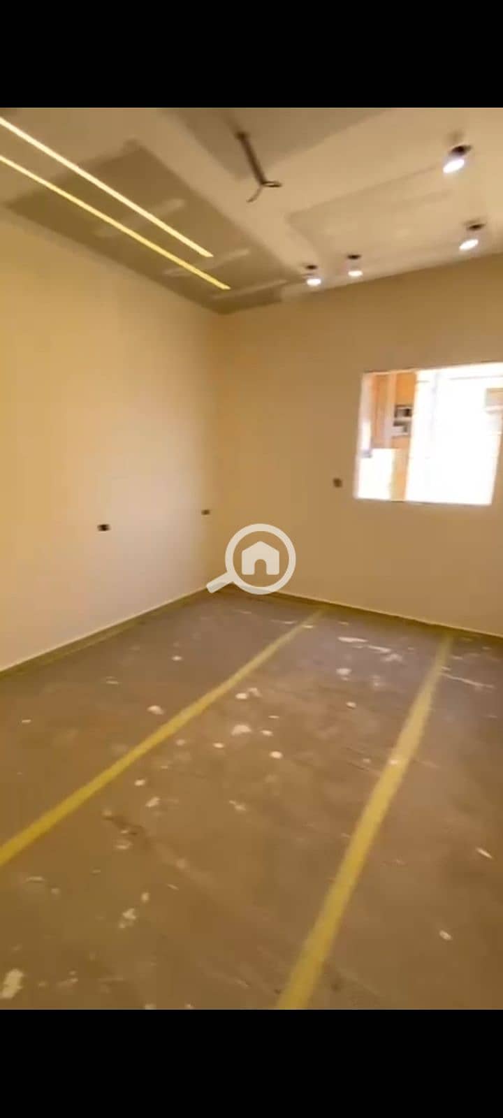 7 1000948908. png