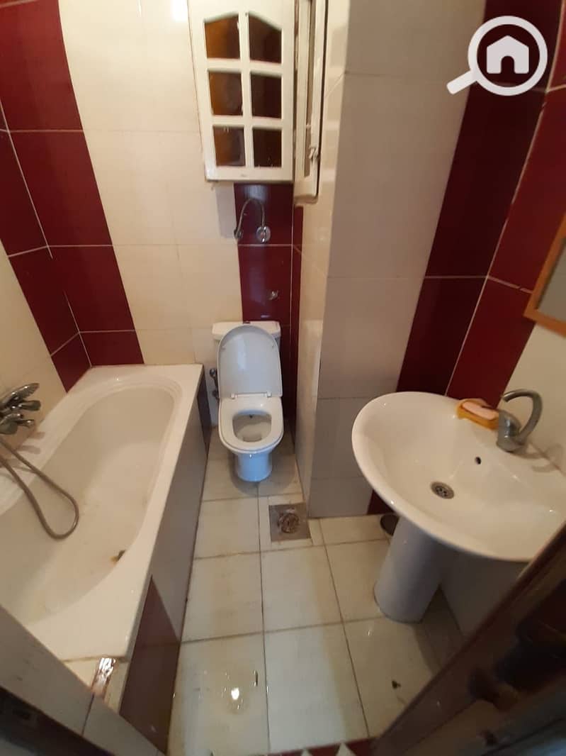 7 1000198543. jpg