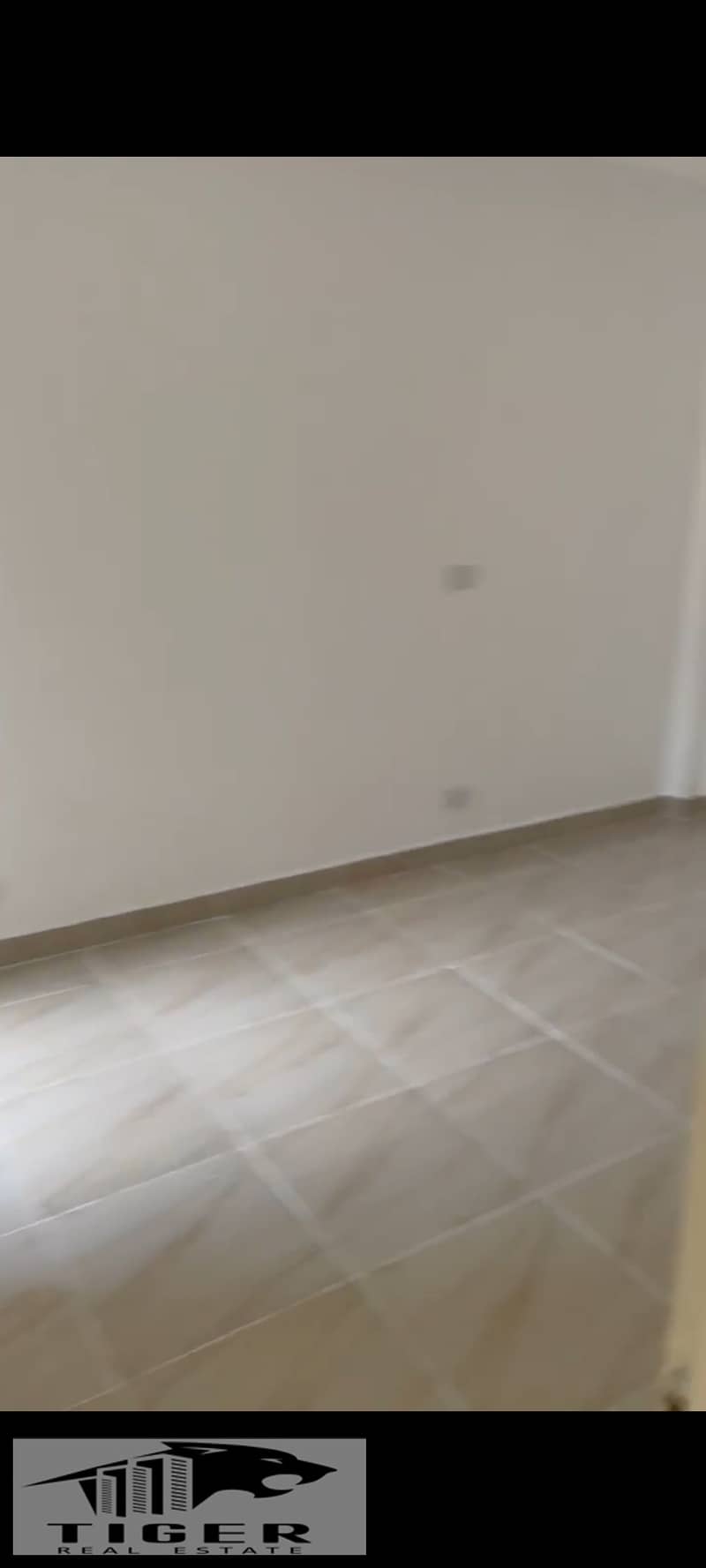 8 1000957429. jpg