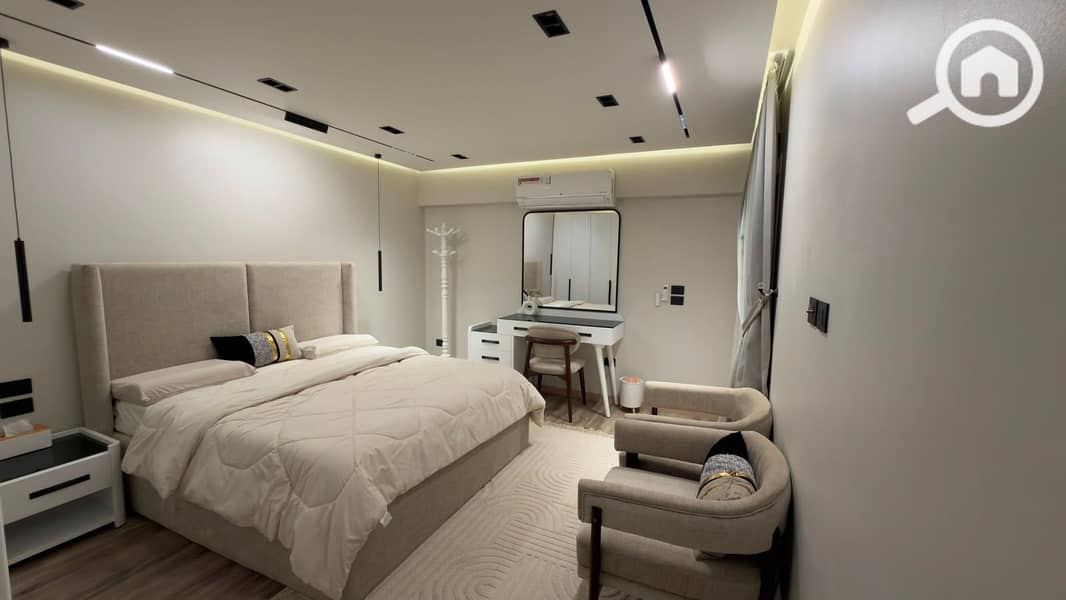 9 65bd3cc1-ba72-489f-b047-b6a12f7d4580. jpeg