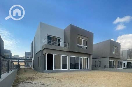 5 Bedroom Villa for Sale in Sheikh Zayed, Giza - 527789153_1842794986654069_1237576400247165087_n. jpg