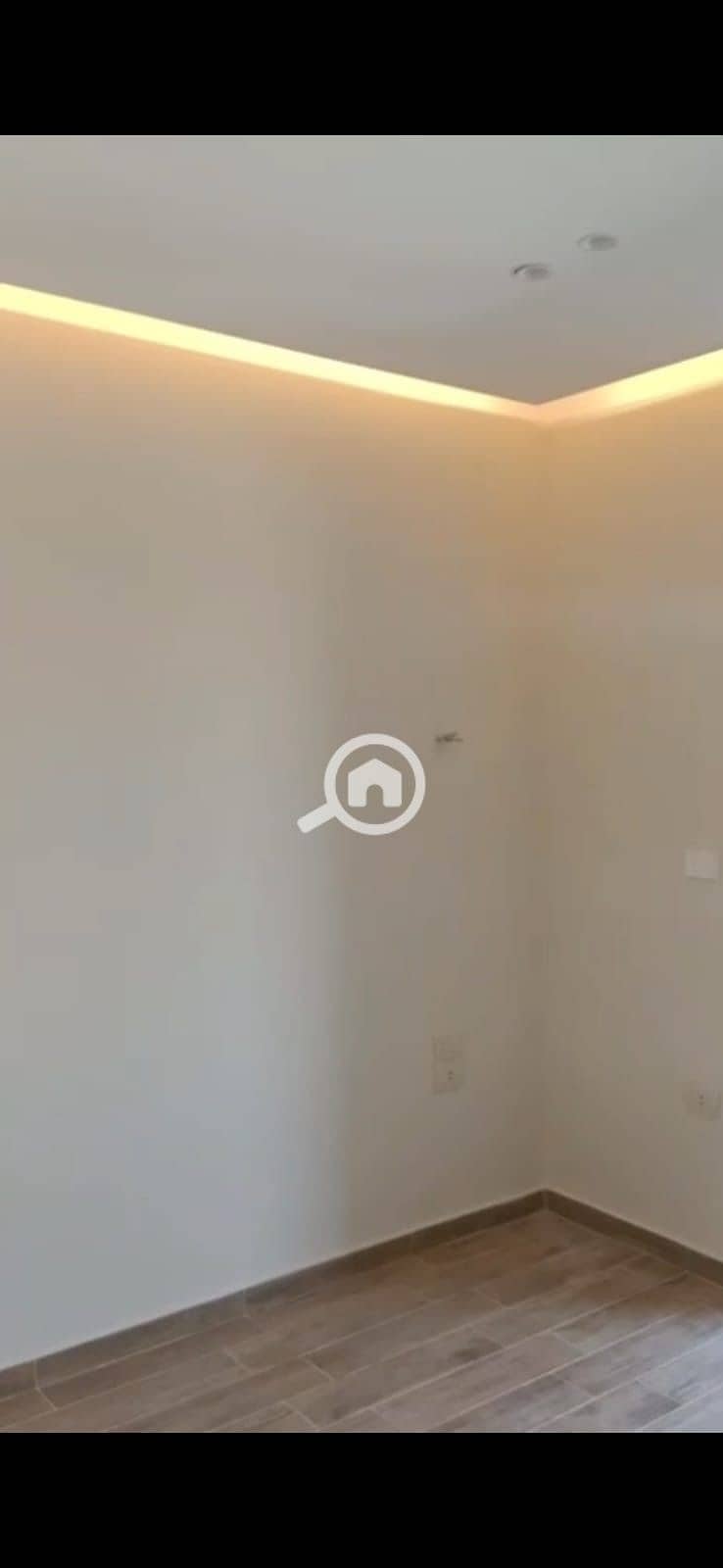 6 9493ea59-76ec-4211-8498-f63aaf3ec7df. jpeg