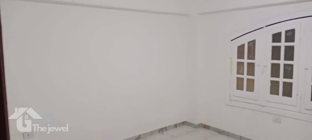 12 AG-107-12. jpg