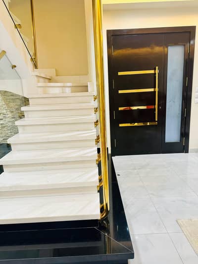 3 Bedroom Duplex for Sale in Hadayek October, Giza - دوبلكس 240م + ٢ حديقة ومدخل خاص – السياحية أ – ٦. ٢٥٠ مليون