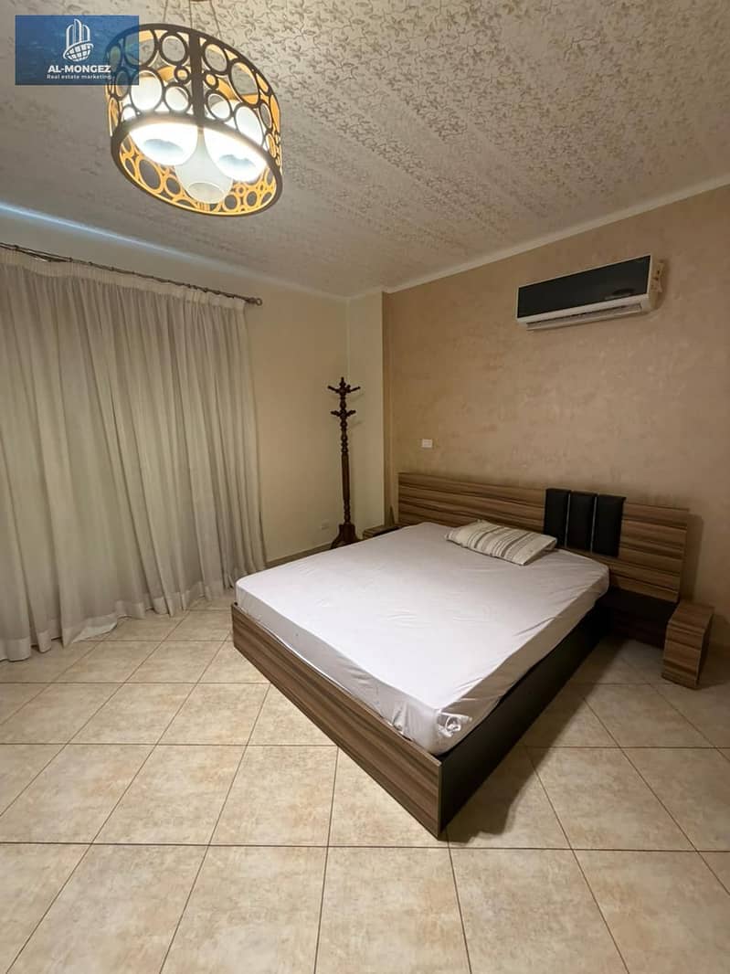 8 1000874461. jpg