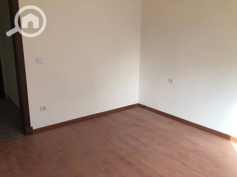10 9. jpeg