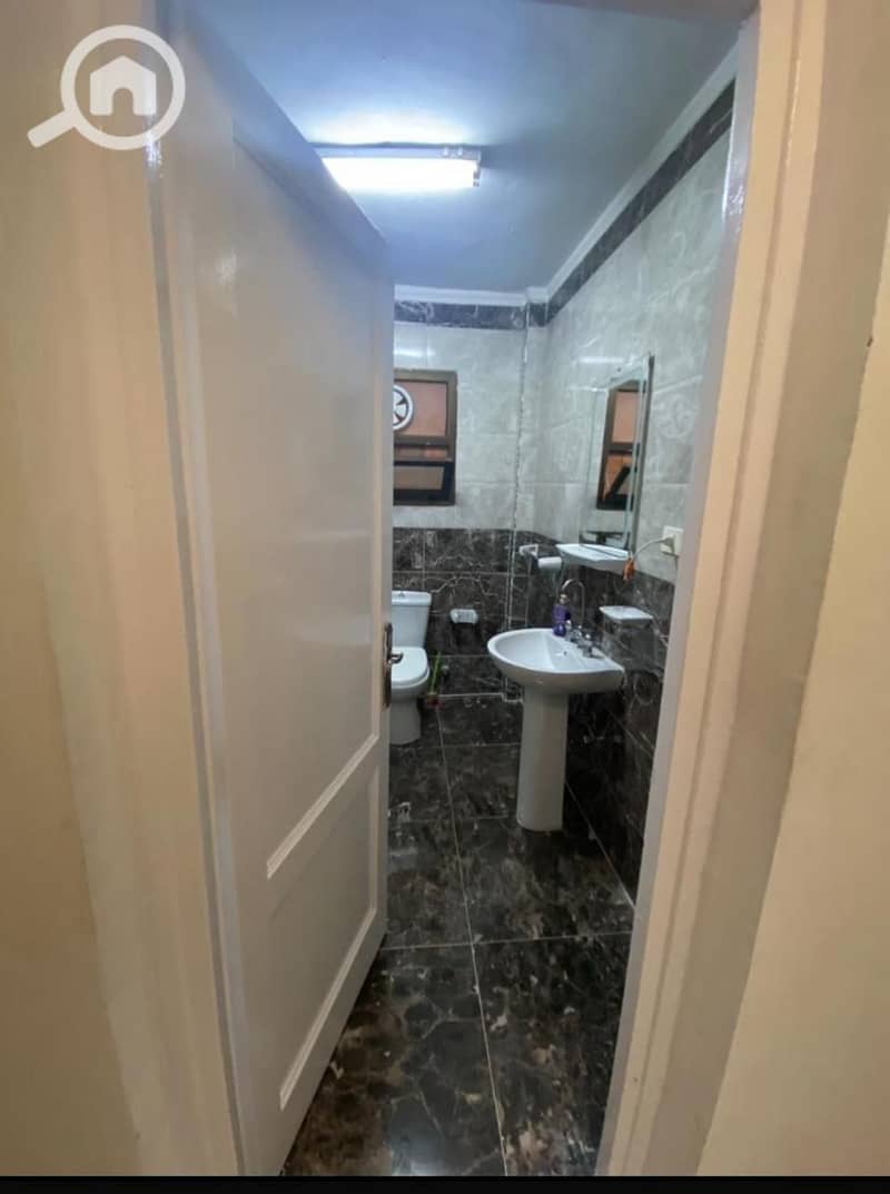 4 1000931621. jpg