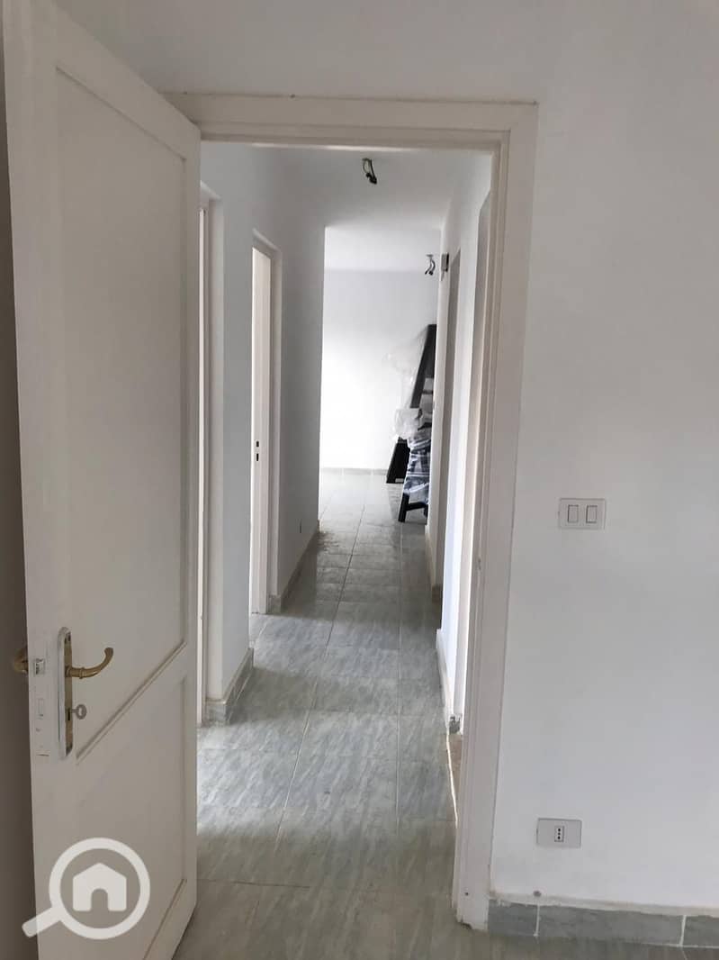4 590644. jpg