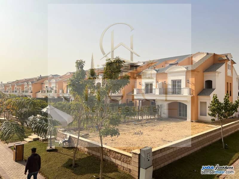10 realestate_تاون-هاوس-في-كومبوند-ليان-صبور-التجمع-الخامس-بمقدم-واقساط-استلام-فوري_420250224254544. jpg