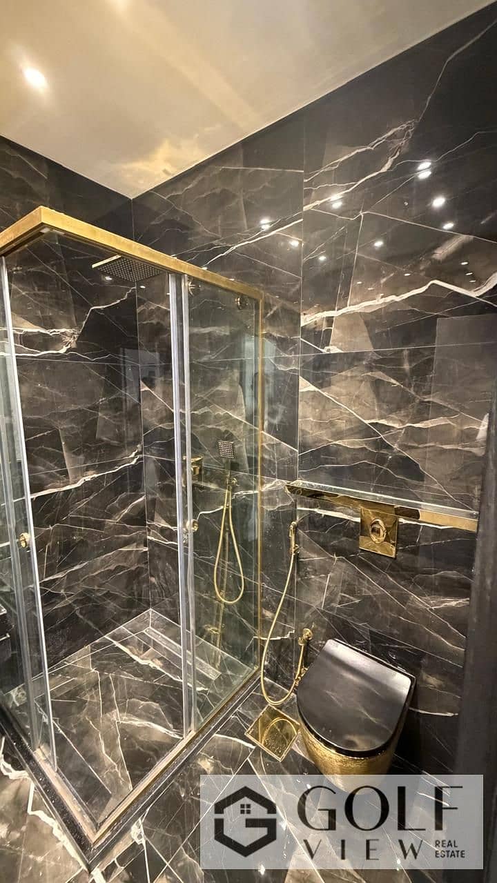 9 8. jpg