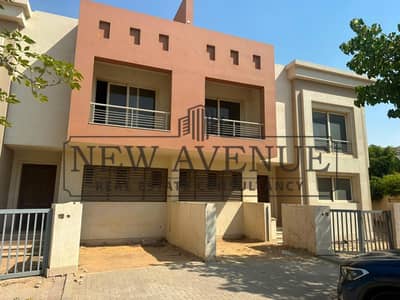 4 Bedroom Twin House for Sale in New Cairo, Cairo - WhatsApp Image 2026-10-06 at 1.12. 11 PM. jpeg 4 Bedroom Twin House for Sale in New Cairo, Cairo - WhatsApp Image 2026-10-06 at 1.12. 11 PM. jpeg