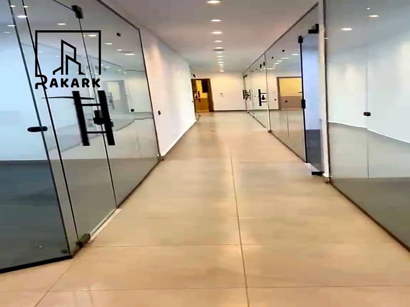 9 Glass_Corridor (Copy). jpg