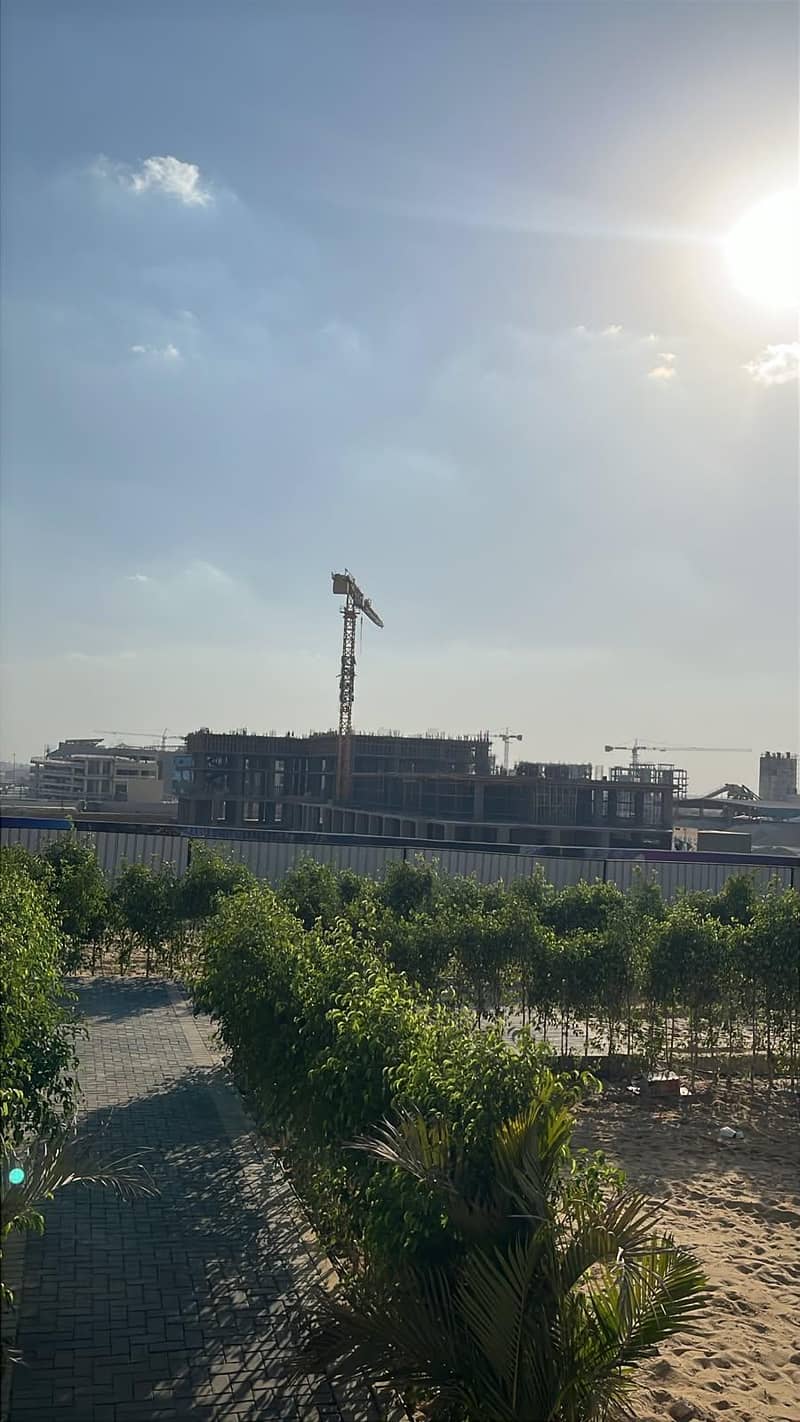 office without over in ever west , sheikh zayed , october office without over in ever west , sheikh zayed , october