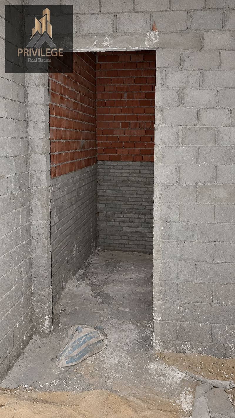 4 1000079671. png