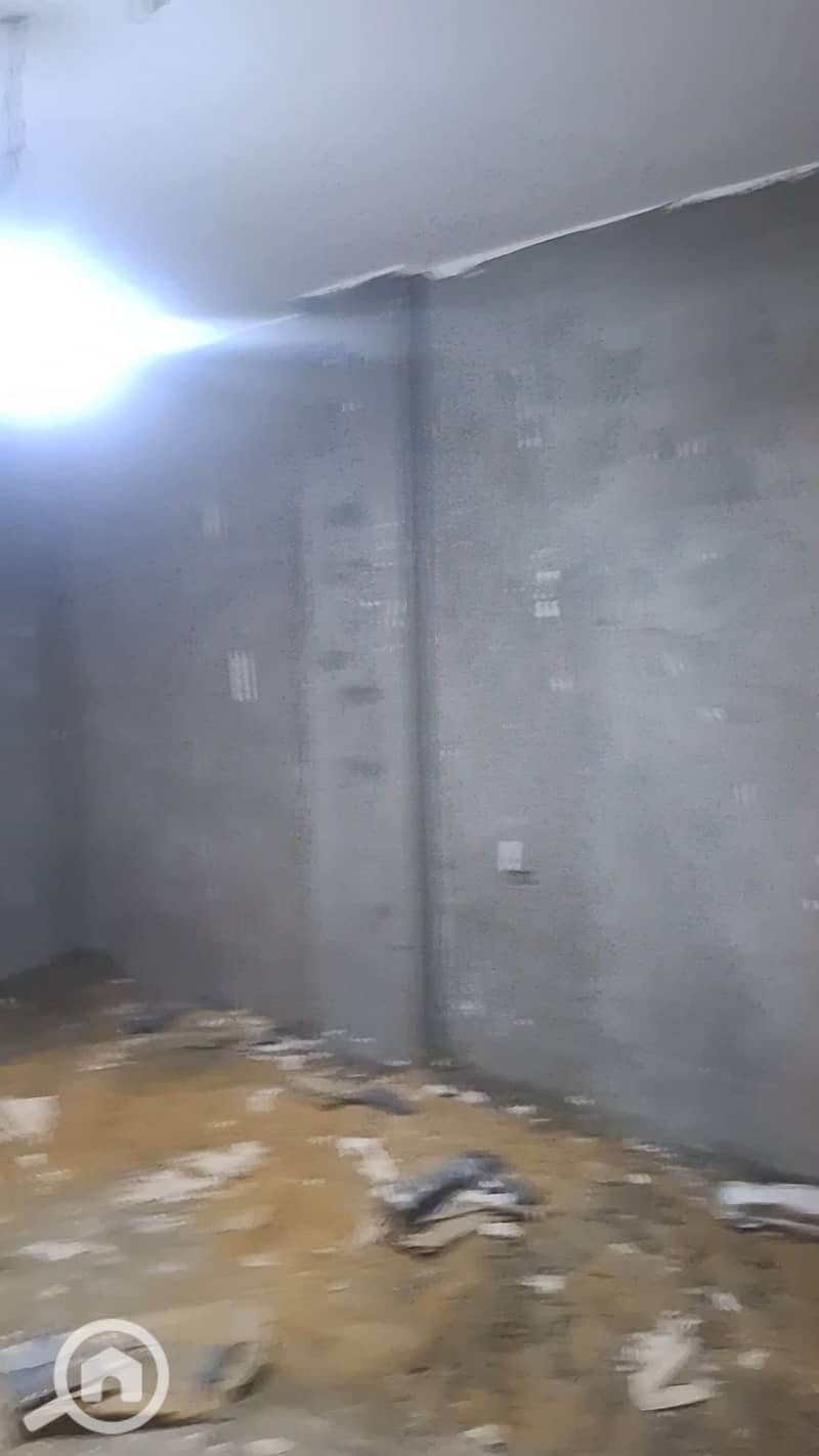 12 1000489410. jpg