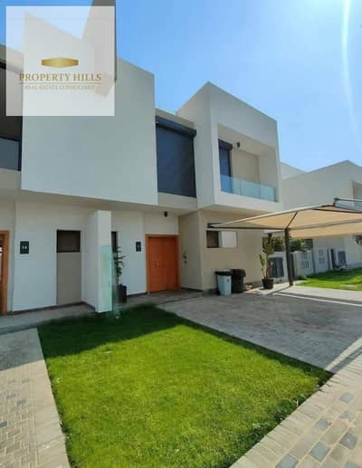 4 Bedroom Townhouse for Sale in Shorouk City, Cairo - 8bafb923-2736-4b95-aa50-f1c78c756b79. jpg