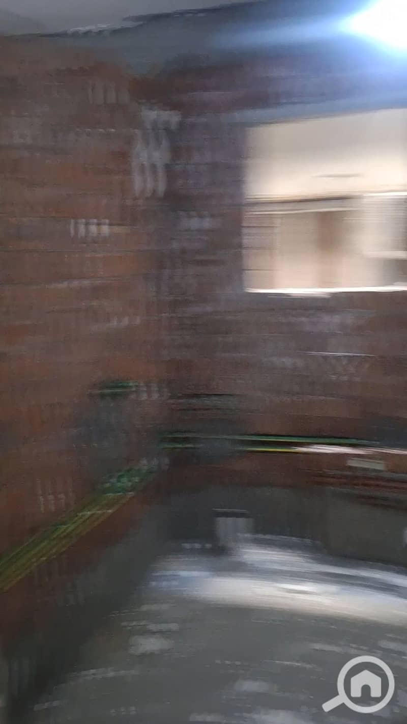18 1000489409. jpg