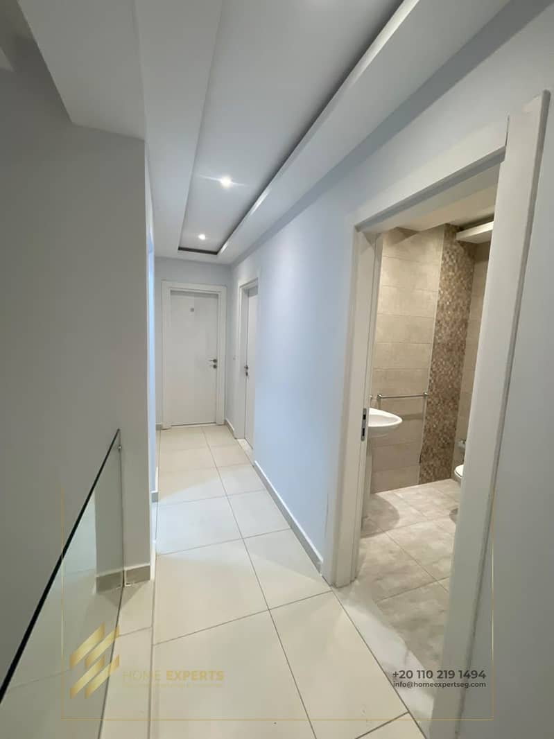 31 f25e31de-fef6-4320-a4bd-65a8f1dcb79e. jpg