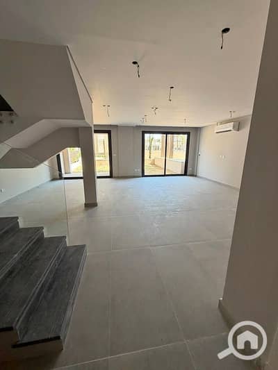 3 Bedroom Duplex for Sale in Sheikh Zayed, Giza - 796543185_2027849557934408_4990738823837536182_n. jpg