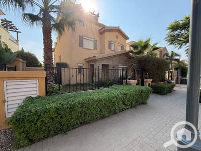فیلا 4 غرف نوم للايجار في القاهرة الجديدة، القاهرة - 1000579886. jpg فیلا 4 غرف نوم للايجار في القاهرة الجديدة، القاهرة - 1000579886. jpg
