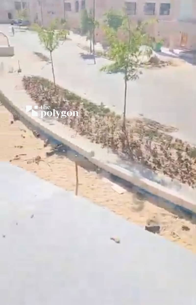 5 05. jpg