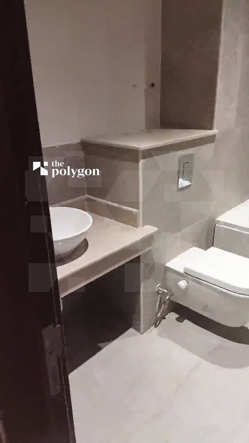 8 08. jpg