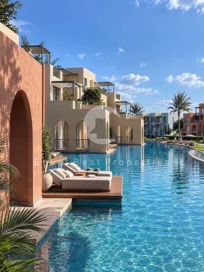 4 Bedroom Chalet for Sale in Makadi Bay, Red Sea - fd7956e5-e7d7-406a-8e2a-8de26fa062e9. jpeg 4 Bedroom Chalet for Sale in Makadi Bay, Red Sea - fd7956e5-e7d7-406a-8e2a-8de26fa062e9. jpeg