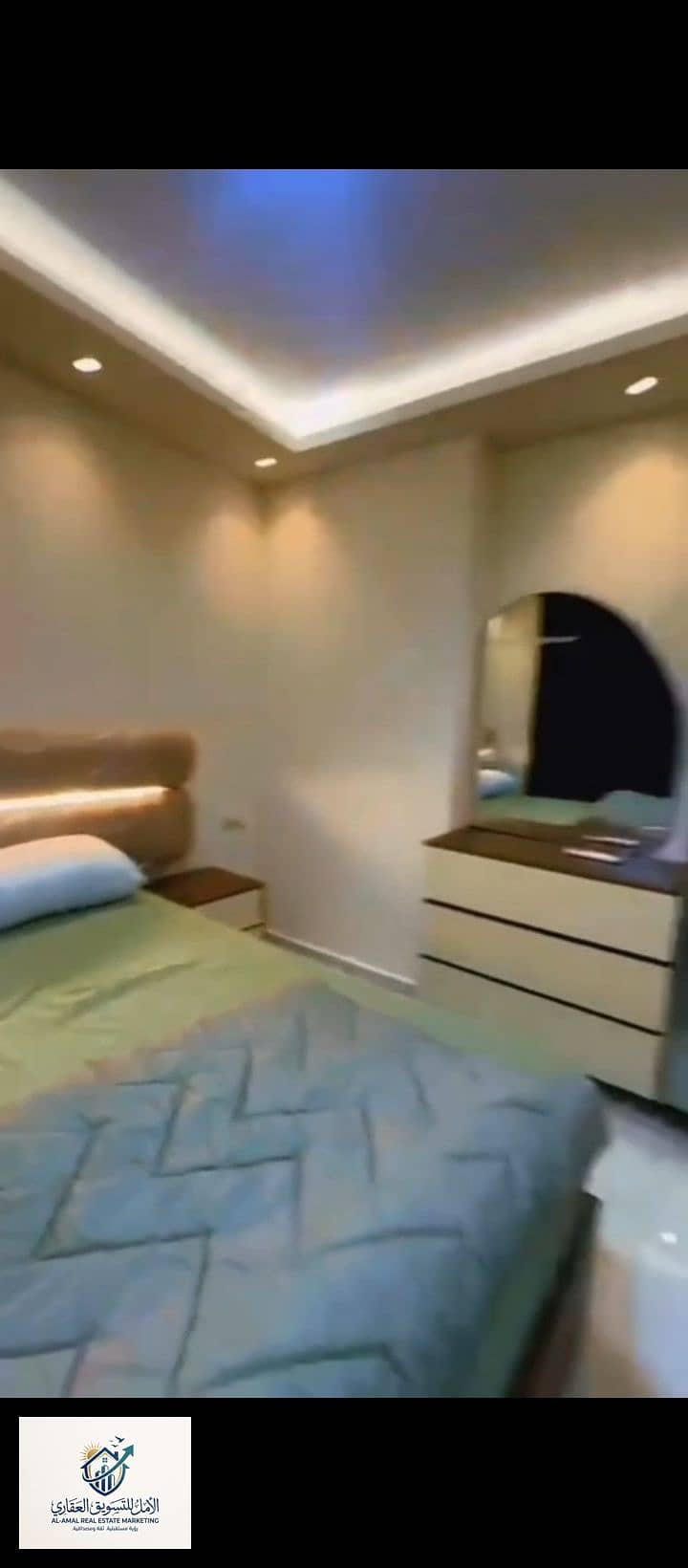 14 1000297950. jpg
