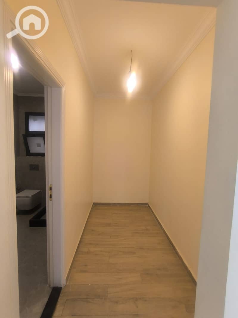 6 395743. jpg