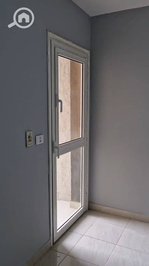 11 1000975628. jpg
