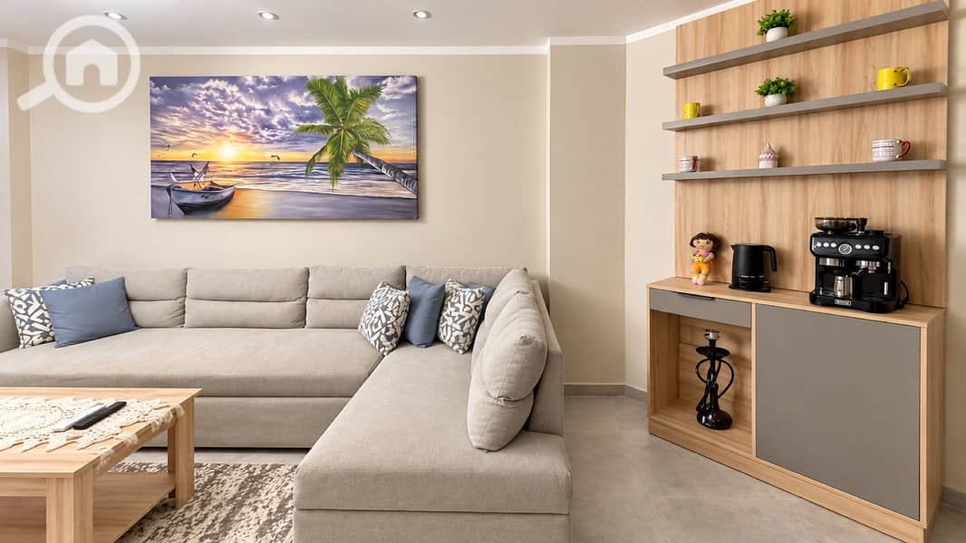 17 20-living-room-corner. jpg
