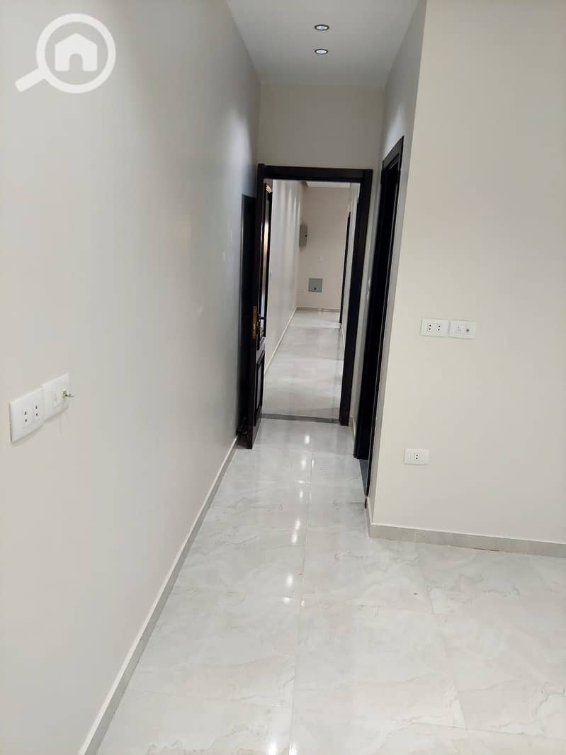 5 1000549630. jpg