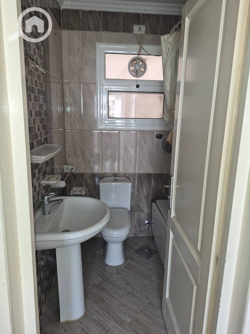10 WhatsApp Image 2026-10-12 at 17.26. 09. jpeg