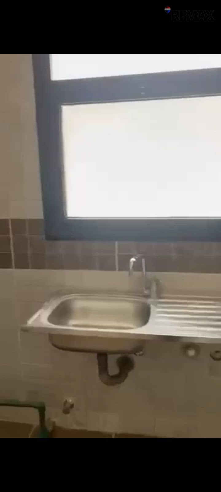 18 1000392099. jpg