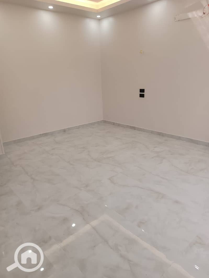 9 1000807763. jpg