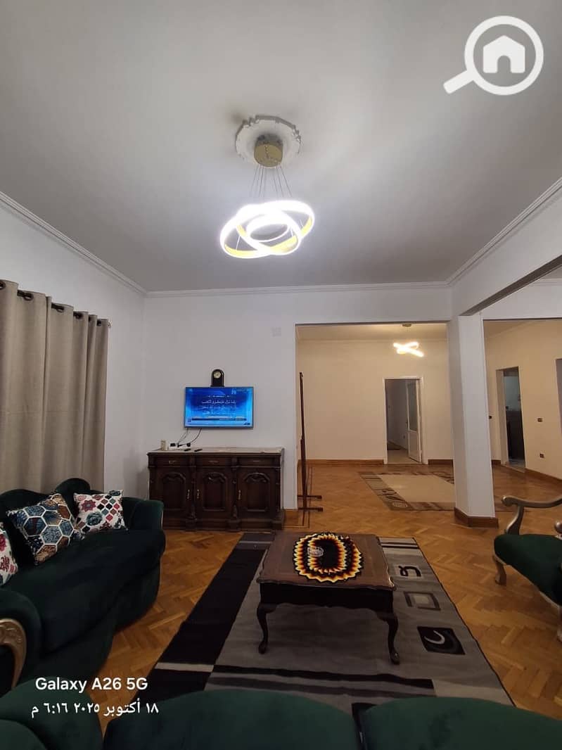3 135c0655-eeb5-4e27-98a9-a67c58747c61. jpeg