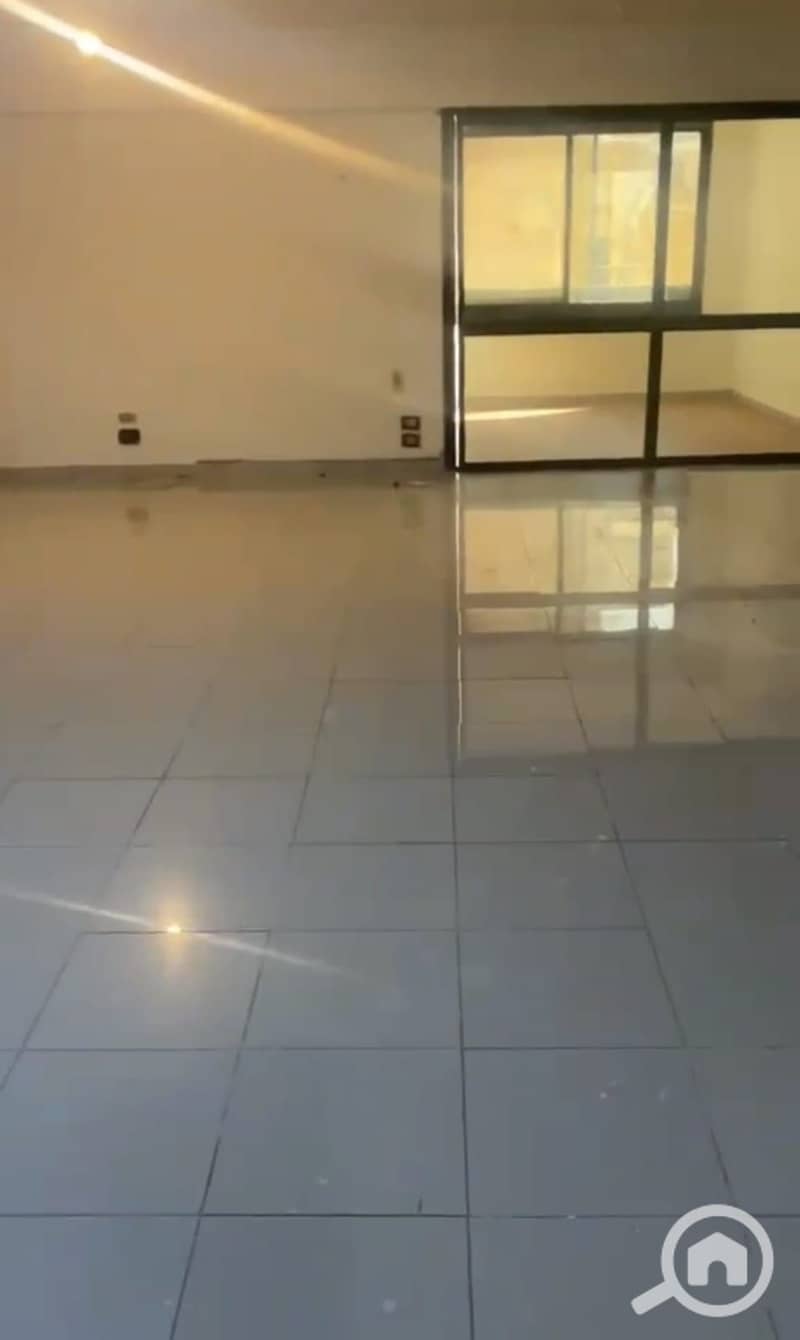 5 1001272256. jpg