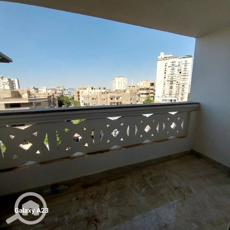 6 90505. jpg
