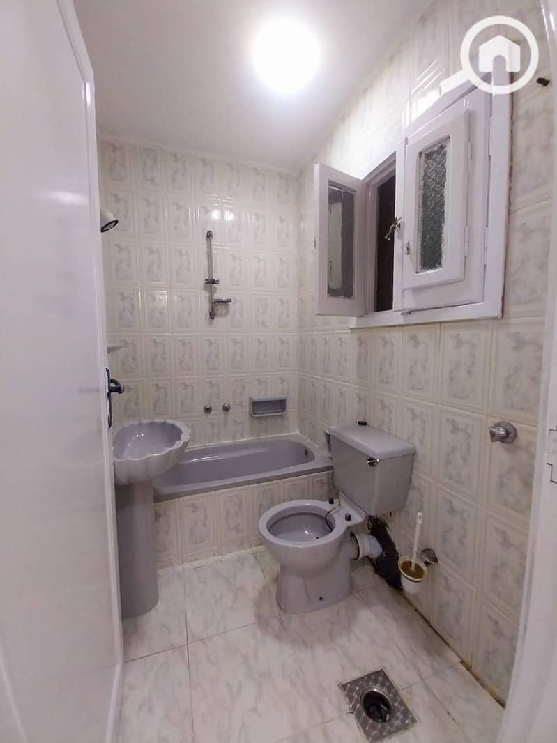 9 1000529504. jpg