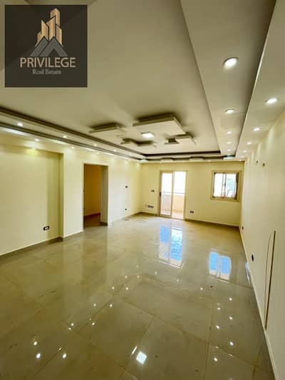 3 Bedroom Flat for Sale in Maadi, Cairo - WhatsApp Image 2026-10-13 at 12.20. 38 PM. jpeg