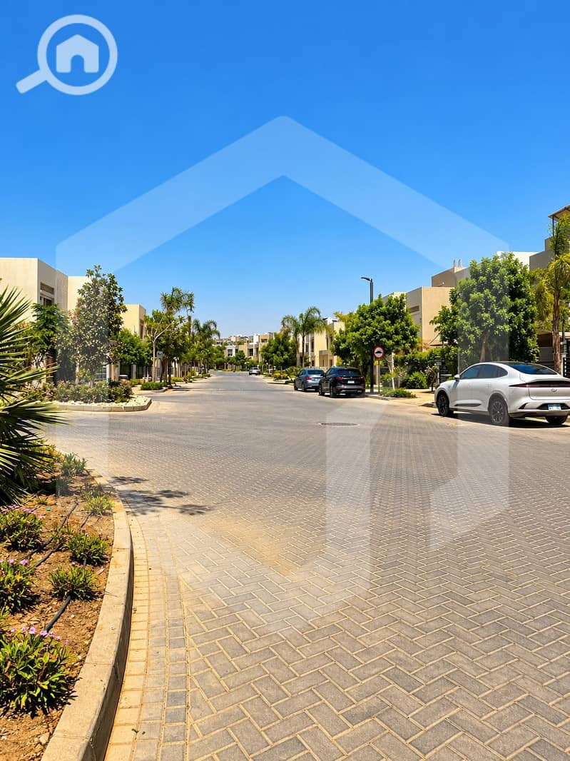 7 The Crown Palm Hills 7. jpg