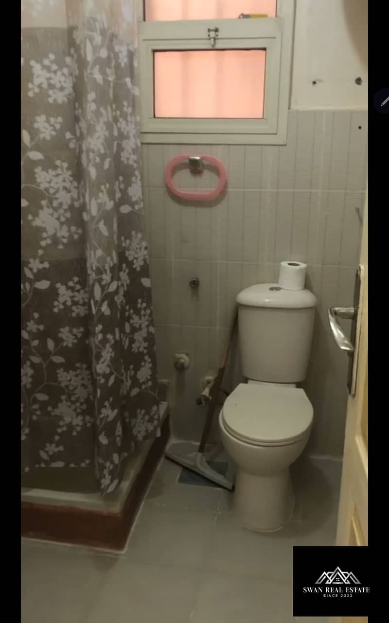 8 1000313866. png