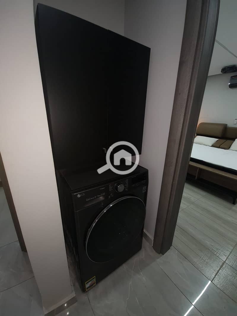 10 397849. jpg